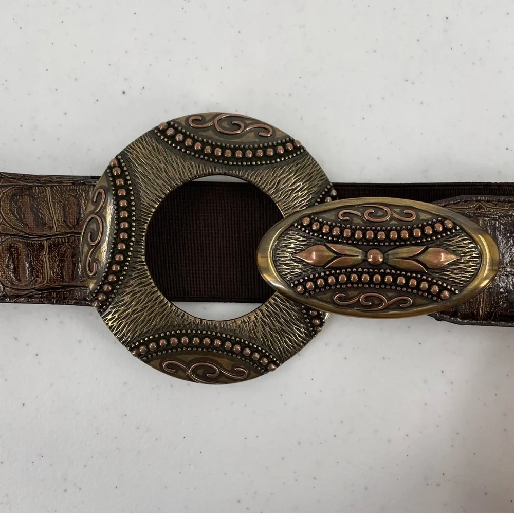 Chicos Vintage Faux Brown Croc Elastic Stretch Ornate Brass Buckle Small Belt
